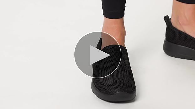 REAL JOY  15個 Amazon.com | Skechers Women's Go Walk Joy Sneaker – 5GEN